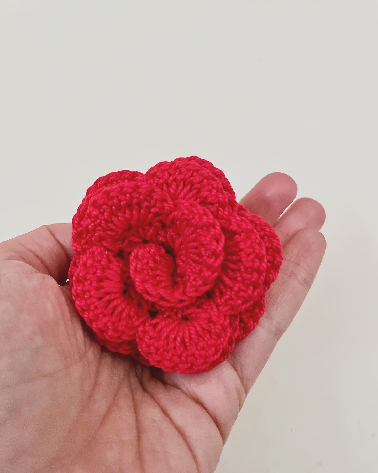 Rosa spilla