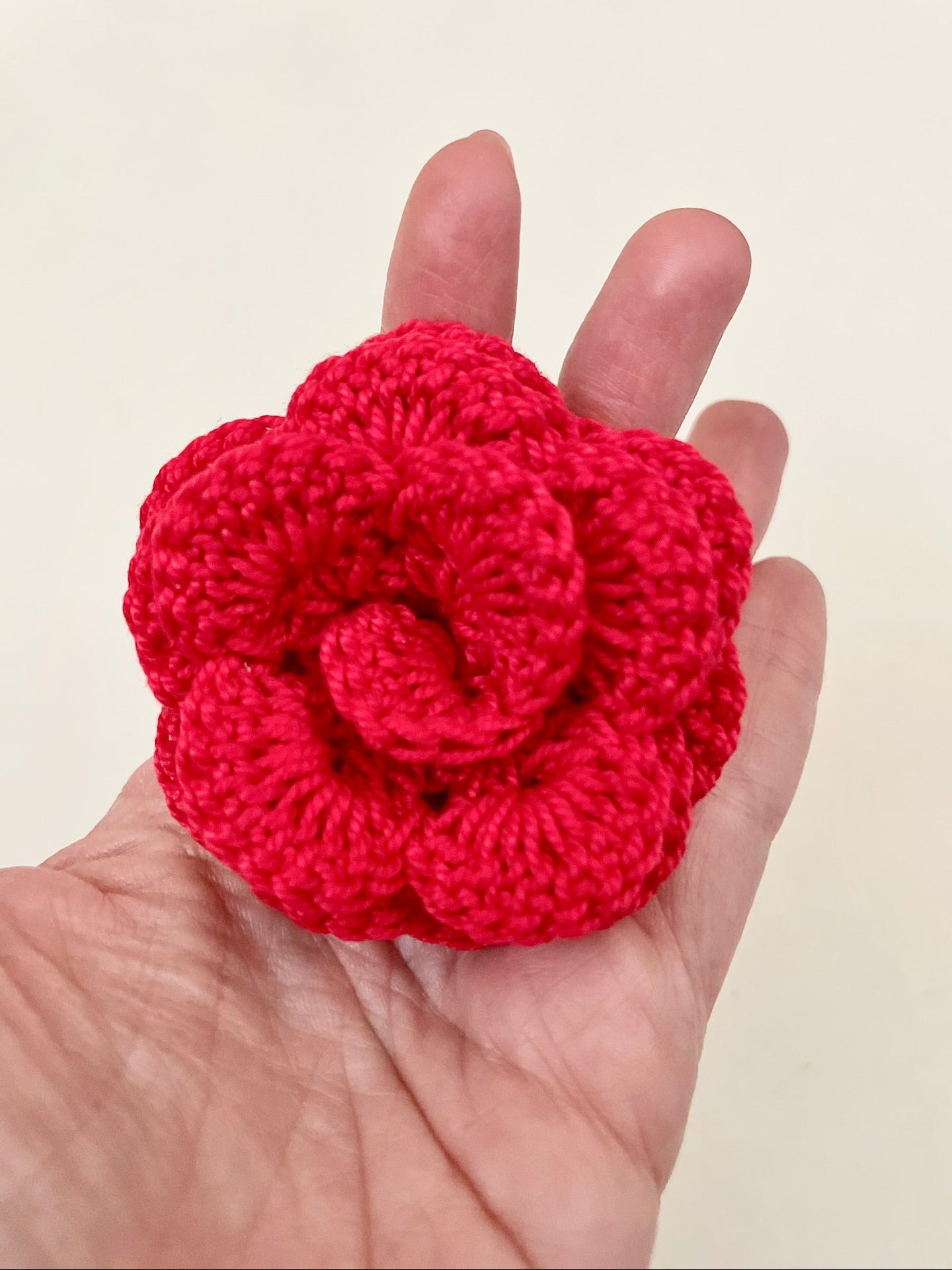 Rosa spilla