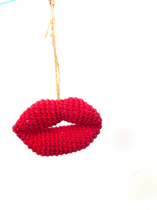 kiss me under the mistletoe